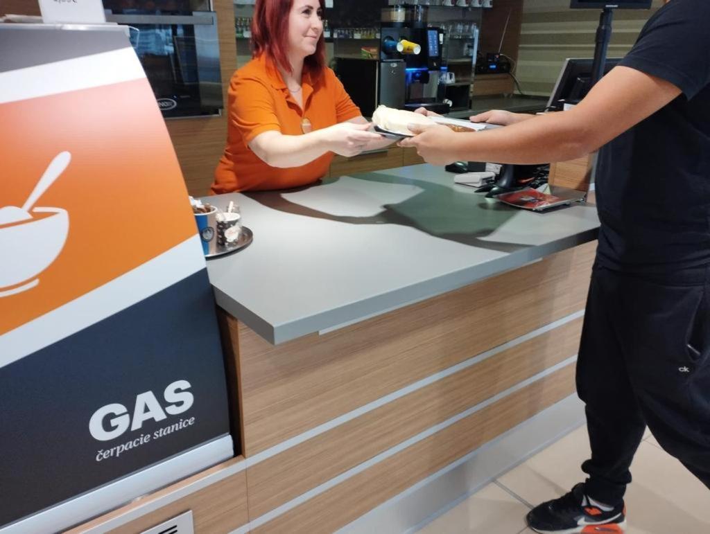 Gas Truck Centrum Holíč 외부 사진