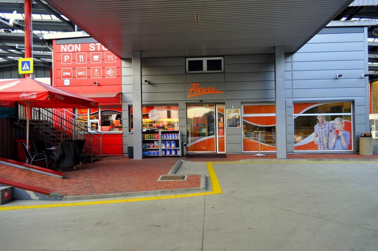 Gas Truck Centrum Holíč 외부 사진